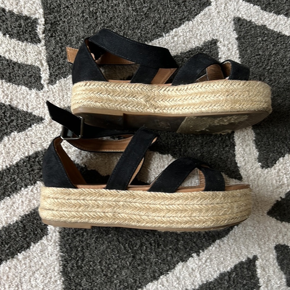 Espadrilles Only Worn A Couple Times - image 3